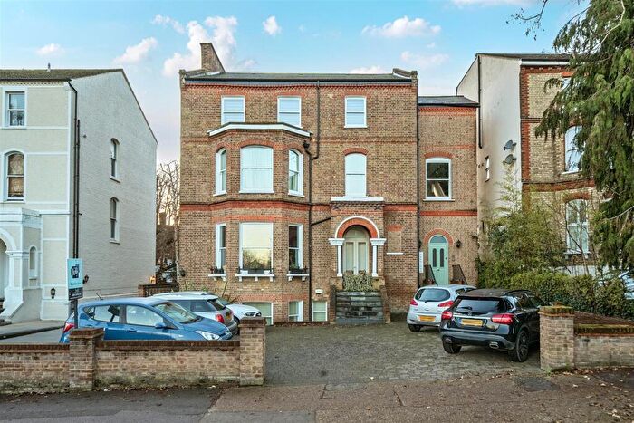 1 Bedroom Apartment For Sale In Ewell Road, Surbiton, KT6