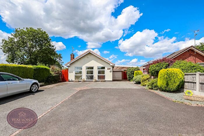 3 Bedroom Detached Bungalow For Sale In Brynsmoor Road, Brinsley, Nottingham, NG16
