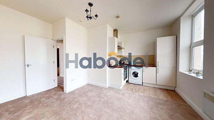 1 Bedroom Flat To Rent In Bartley House, Clifton Gardens, West End, Folkestone, CT20