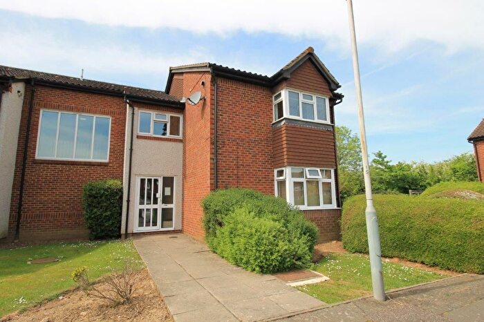 1 Bedroom Flat To Rent In Rabournmead Drive, Northolt, UB5