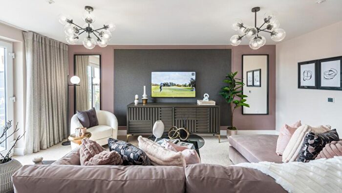 3 Bedroom Apartment For Sale In Turnhouse Road, Edinburgh, EH12