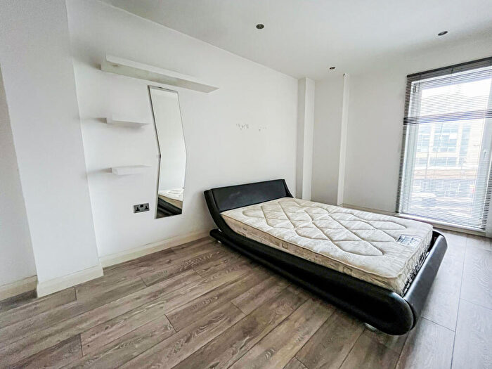 2 Bedroom Apartment For Sale In Taylorson Street South, Salford, Greater Manchester, M5