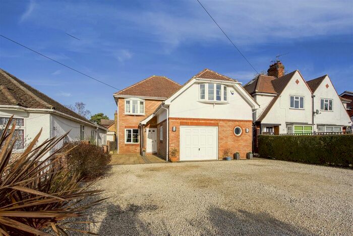 5 Bedroom Property To Rent In Mount Pleasant Lane, Bricket Wood, St. Albans, AL2