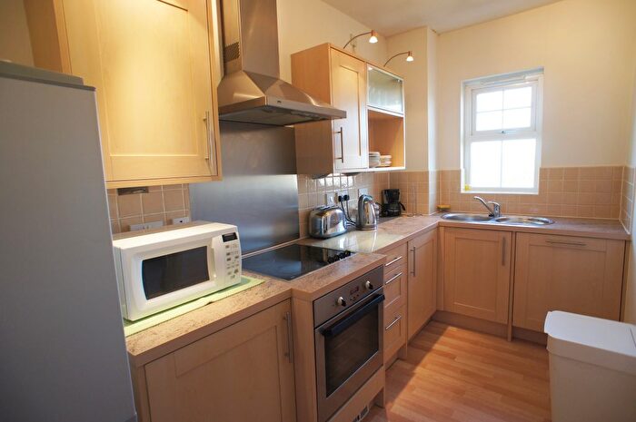 2 Bedroom Flat For Sale In Oxclose Park Gardens, Sheffield, S20
