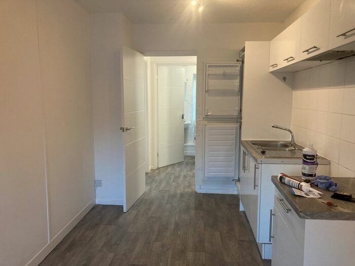1 Bedroom Flat To Rent In Heyford Park, Camp Road, Bicester, Oxfordshire, OX25
