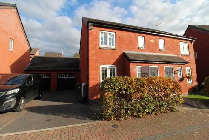 3 Bedroom Semi-Detached House For Sale In Thomas Drive, Countesthorpe, Leicester, LE8