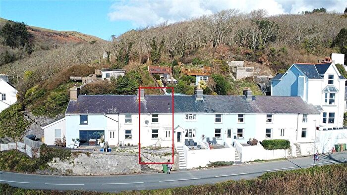 2 Bedroom Terraced House For Sale In Penhelyg Road, Aberdovey, Gwynedd, LL35
