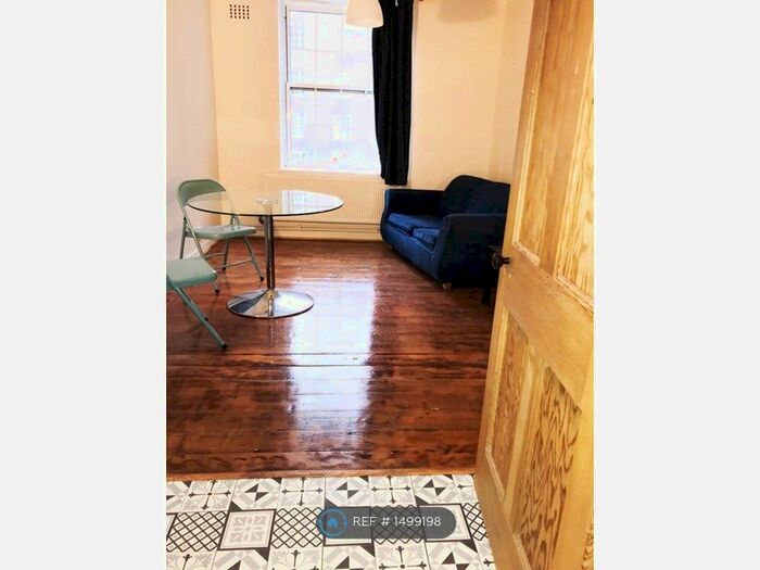 2 Bedroom Flat To Rent In Santley House, London, SE1