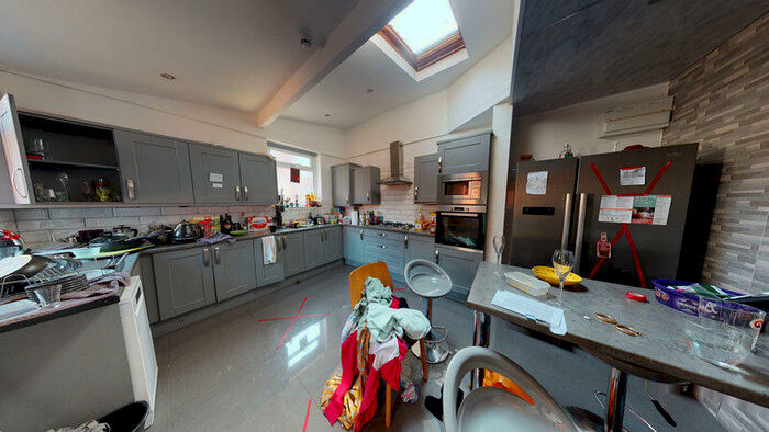 6 Bedroom Terraced House To Rent In Rokeby Gardens, Headingley, Leeds, LS6