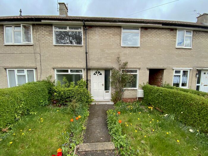 Houses to rent in Sutton Close, DL3, Darlington