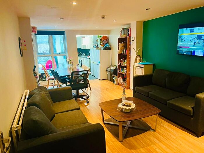 6 Bedroom Terraced House To Rent In Frederick Grove, Lenton, Nottingham, NG7