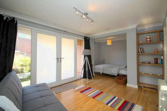 Studio To Rent In Knightthorpe Court, Loughborough, LE11