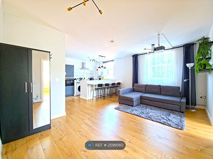 2 Bedroom Flat To Rent In Merton High Street, London, SW19