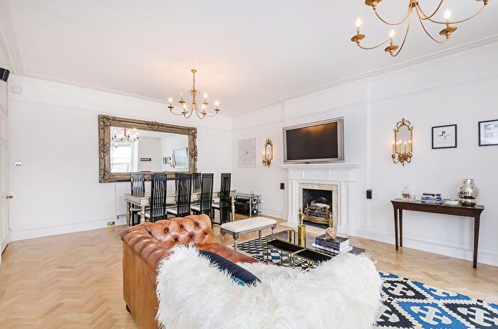 2 Bedroom Flat To Rent In Queen's Gate, London, SW7