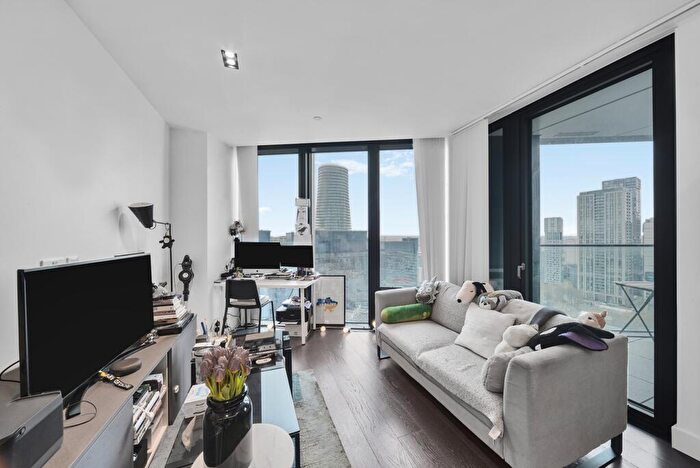 1 Bedroom Apartment To Rent In Amory Tower, Marsh Wall, E14