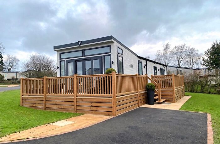 2 Bedroom Lodge For Sale In Amotherby Lane, Amotherby, Malton, YO17