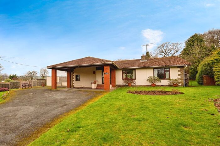 4 Bedroom Detached Bungalow For Sale In Long Acre, Llanwarne, Hereford, HR2