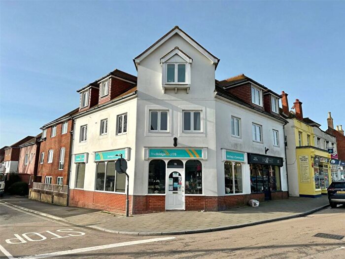 1 Bedroom Apartment For Sale In Sea Road, Milford On Sea, Lymington, Hampshire, SO41