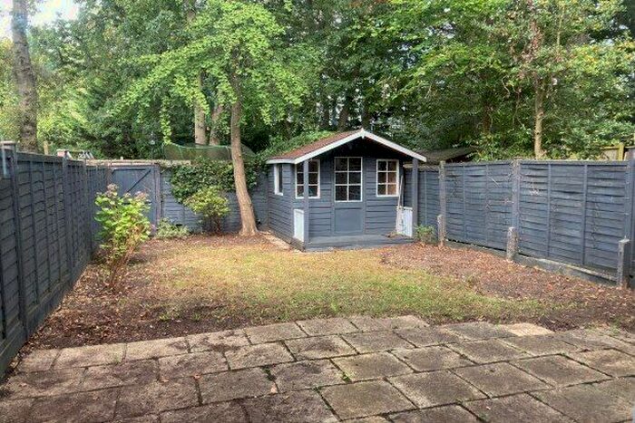 4 Bedroom Property To Rent In Fitzroy Close, Southampton, SO16