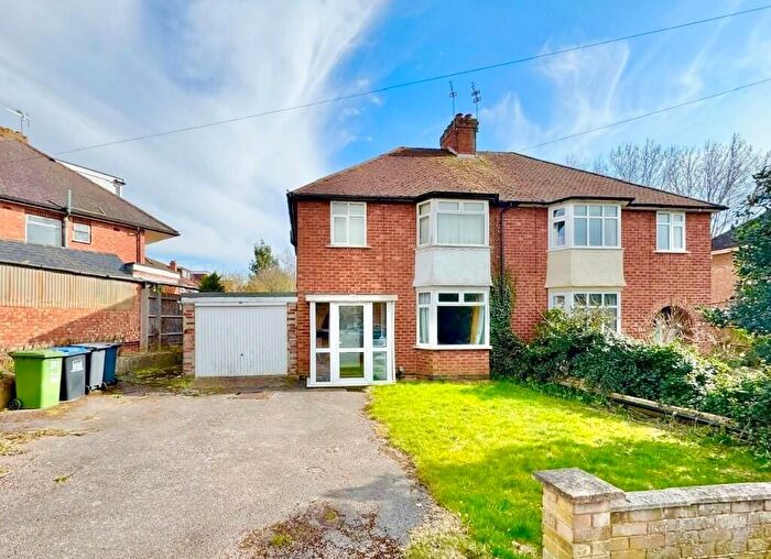 3 Bedroom Semi-Detached House To Rent In Kinross Road, Lillington, Royal Leamington Spa, CV32