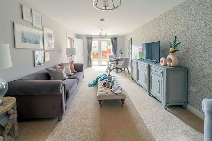 1 Bedroom Apartment To Rent In Glebe Court, Abbotswood Common Road Romsey, SO51