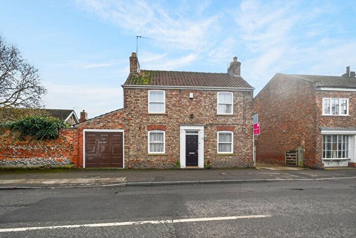 4 Bedroom Detached House For Sale In York Street, Dunnington, YO19
