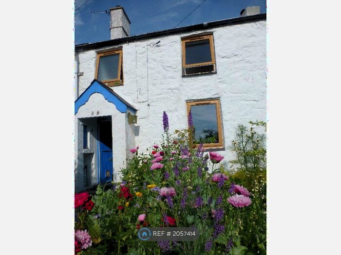 2 Bedroom Terraced House To Rent In Fron Deg, Bangor, LL57