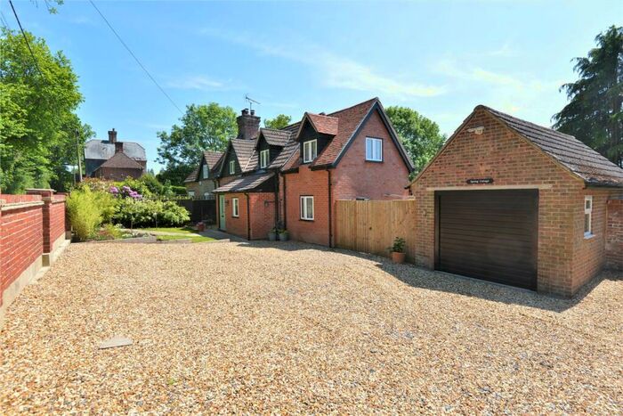 3 Bedroom Semi-Detached House For Sale In Queen Street, Hale, Fordingbridge, Hampshire, SP6