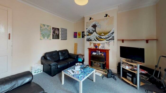 2 Bedroom Terraced House To Rent In Harold Mount, Hyde Park, Leeds, LS6