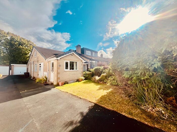 4 Bedroom Bungalow To Rent In Wellington Road, Wilsden, Bradford, BD15