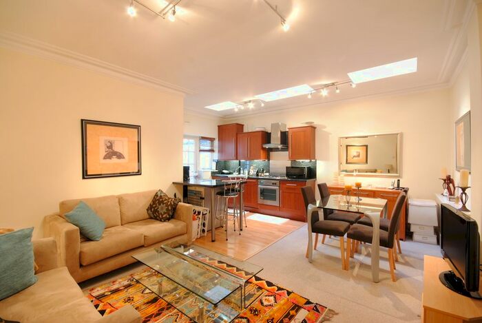 2 Bedroom Flat To Rent In Ashburn Gardens, London, SW7