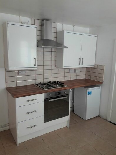 3 Bedroom Terraced House To Rent In Malta Road, Cambridge, CB1