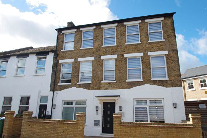 1 Bedroom Flat To Rent In , Watford, WD17