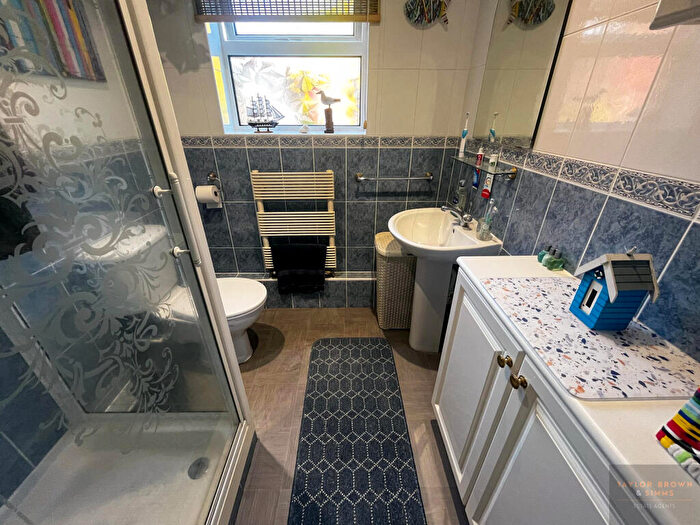 2 Bedroom Detached Bungalow For Sale In Oakfield Court, Stanley Common, Ilkeston, Derbyshire, DE7