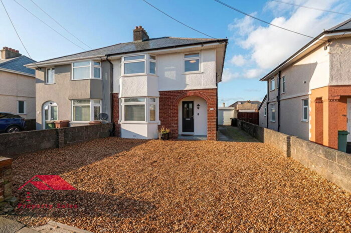 3 Bedroom Semi-Detached House For Sale In Crownhill Road, Plymouth, PL5