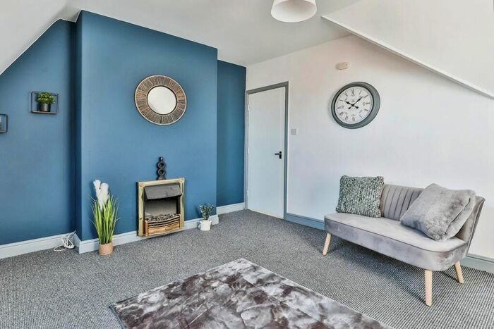 1 Bedroom Flat To Rent In Swindon Street, Bridlington, YO16