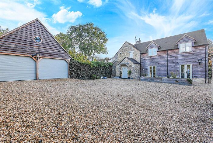 4 Bedroom Semi-Detached House For Sale In High Street, Chalgrove, OX44
