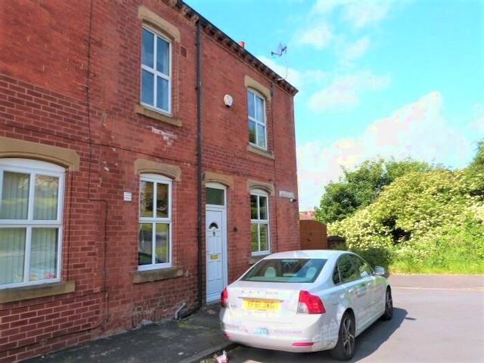 2 Bedroom Terraced House To Rent In Lower Wortley Road, Leeds, LS12