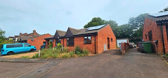 2 Bedroom Semi-Detached House For Sale In Hunters Way, Kimbolton, Huntingdon, Cambridgeshire, PE28