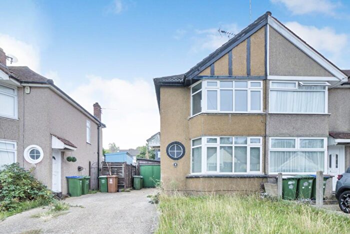 2 Bedroom End Of Terrace House To Rent In Parkside Avenue Bexleyheath, DA7