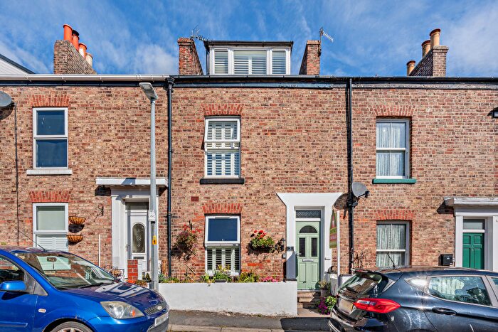 4 Bedroom Terraced House For Sale In Raglan Terrace, The Railways, YO21