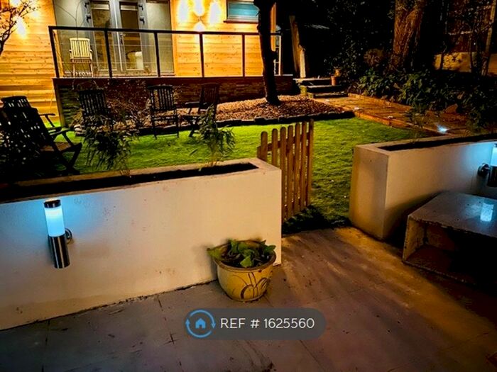 1 Bedroom Detached House To Rent In Panmure Road, London, SE26