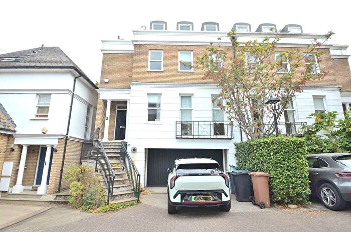 5 Bedroom Semi-Detached House To Rent In Nesbitt Square, Crystal Palace, SE19