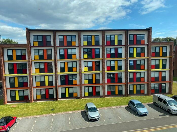 Studio To Rent In Browns Green, Birmingham, B20