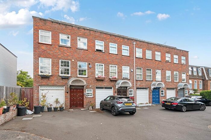 4 Bedroom Town House To Rent In Dene Road, Northwood, HA6