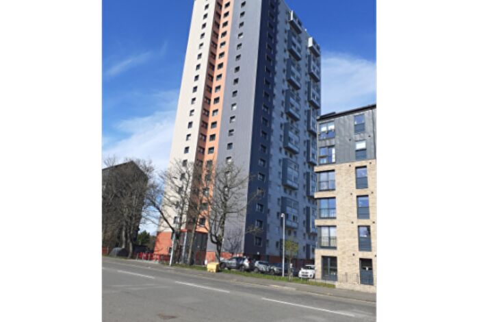 2 Bedroom Flat To Rent In , Ibroxholm Oval, G51