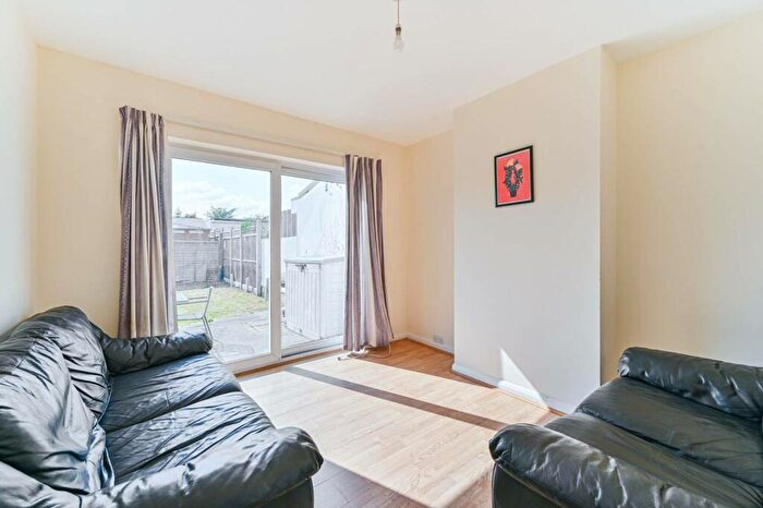 4 Bedroom Terraced House To Rent In Sevenoaks Road, Honor Oak Park, London, SE4