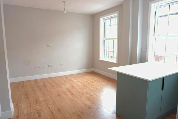 1 Bedroom Flat To Rent In Handel Street, Nottingham, NG3