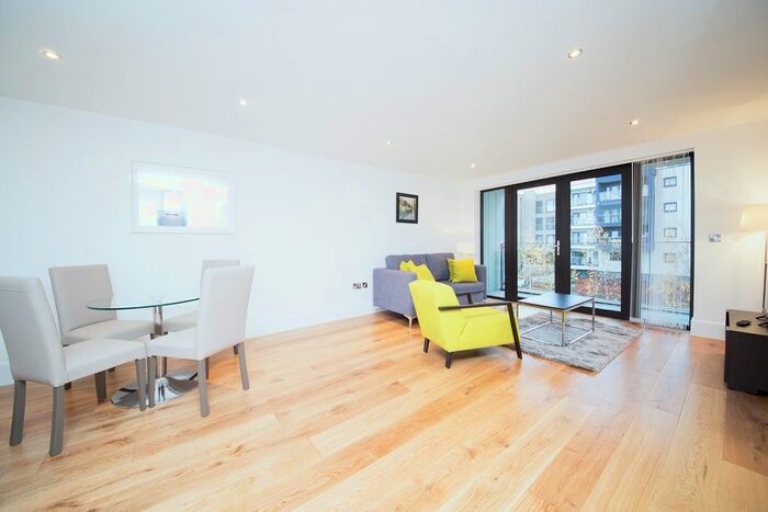 2 Bedroom Flat To Rent In Riemann Court, Bow Common Lane, Bow, London, E3