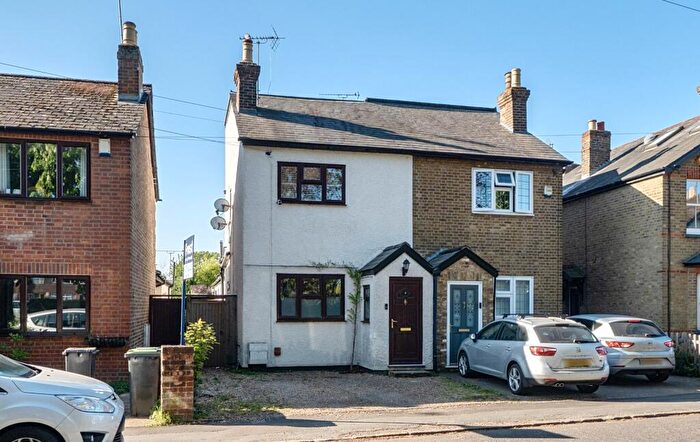 3 Bedroom Semi-Detached House For Sale In Gore Road, Burnham, Buckinghamshire, SL1